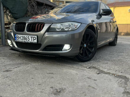 Серый БМВ 3 Серия, объемом двигателя 2.5 л и пробегом 176 тыс. км за 9100 $, фото 1 на Automoto.ua