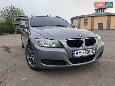 БМВ 3 Серія 2010 у Тростянце на Automoto.ua Сірий БМВ 3 Серія, об'ємом двигуна 2 л та пробігом 304 тис. км за 8400 $, фото 1 на Automoto.ua