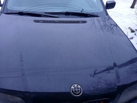 Серый БМВ 3 Серия, объемом двигателя 3 л и пробегом 400 тыс. км за 3500 $, фото 1 на Automoto.ua