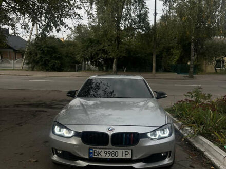 Серый БМВ 3 Серия, объемом двигателя 2 л и пробегом 183 тыс. км за 12500 $, фото 1 на Automoto.ua