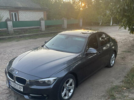 БМВ 3 Серія 2013 у Первомайске на Automoto.ua Сірий БМВ 3 Серія, об'ємом двигуна 2 л та пробігом 131 тис. км за 13400 $, фото 1 на Automoto.ua