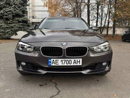 Серый БМВ 3 Серия, объемом двигателя 2 л и пробегом 203 тыс. км за 12000 $, фото 1 на Automoto.ua