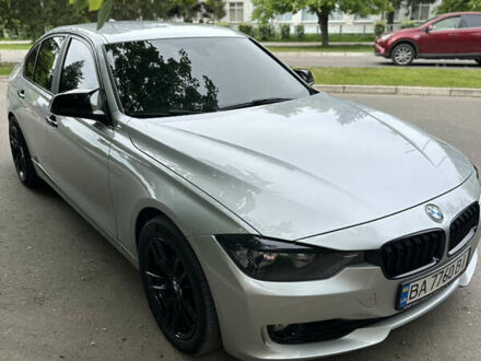БМВ 3 Серия 2015 в Александрие на Automoto.ua Серый БМВ 3 Серия, объемом двигателя 2 л и пробегом 248 тыс. км за 16200 $, фото 1 на Automoto.ua