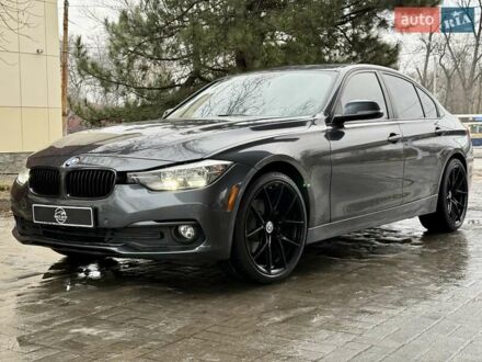Серый БМВ 3 Серия, объемом двигателя 2 л и пробегом 124 тыс. км за 12900 $, фото 1 на Automoto.ua