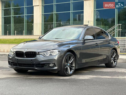 БМВ 3 Серия 2017 в Днепре (Днепропетровске) на Automoto.ua Серый БМВ 3 Серия, объемом двигателя 2 л и пробегом 125 тыс. км за 17400 $, фото 1 на Automoto.ua