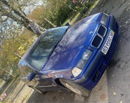 Синий БМВ 3 Серия, объемом двигателя 1.8 л и пробегом 352 тыс. км за 2000 $, фото 6 на Automoto.ua