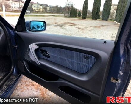 Синій БМВ 3 Серія, об'ємом двигуна 2 л та пробігом 370 тис. км за 4000 $, фото 1 на Automoto.ua