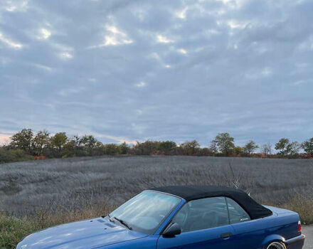 Синий БМВ 3 Серия, объемом двигателя 2 л и пробегом 210 тыс. км за 6900 $, фото 3 на Automoto.ua