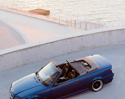 Синій БМВ 3 Серія, об'ємом двигуна 2 л та пробігом 210 тис. км за 6900 $, фото 4 на Automoto.ua