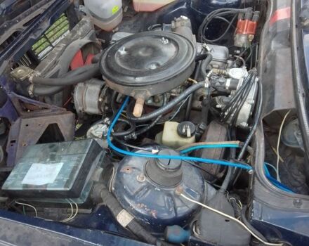 Синий БМВ 3 Серия, объемом двигателя 1.8 л и пробегом 279 тыс. км за 1500 $, фото 7 на Automoto.ua