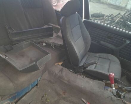 Синій БМВ 3 Серія, об'ємом двигуна 1.6 л та пробігом 32 тис. км за 786 $, фото 3 на Automoto.ua