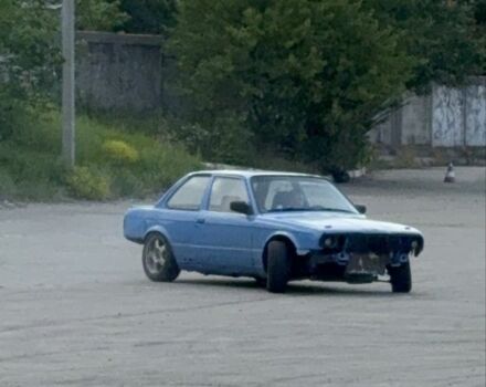 Синий БМВ 3 Серия, объемом двигателя 2 л и пробегом 777 тыс. км за 2600 $, фото 2 на Automoto.ua