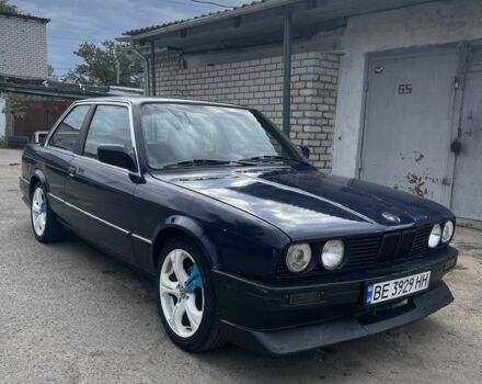 Синій БМВ 3 Серія, об'ємом двигуна 1.8 л та пробігом 150 тис. км за 2400 $, фото 2 на Automoto.ua