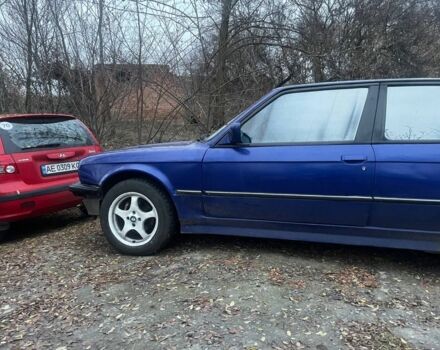 Синій БМВ 3 Серія, об'ємом двигуна 2 л та пробігом 777 тис. км за 1600 $, фото 4 на Automoto.ua