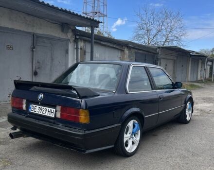 Синій БМВ 3 Серія, об'ємом двигуна 1.8 л та пробігом 150 тис. км за 2400 $, фото 5 на Automoto.ua