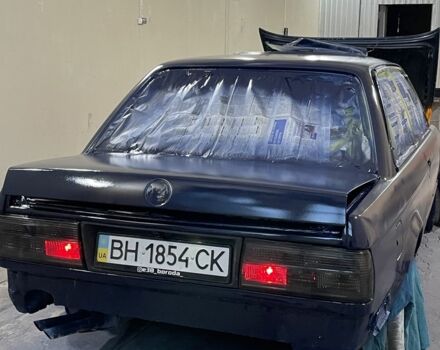 Синій БМВ 3 Серія, об'ємом двигуна 1.8 л та пробігом 2 тис. км за 2800 $, фото 6 на Automoto.ua