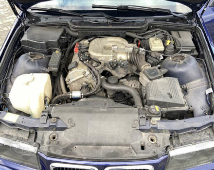 Синий БМВ 3 Серия, объемом двигателя 1.6 л и пробегом 198 тыс. км за 4100 $, фото 17 на Automoto.ua