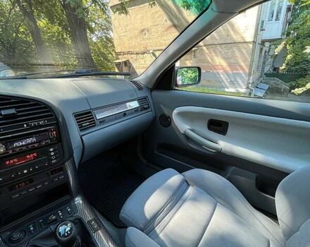 Синій БМВ 3 Серія, об'ємом двигуна 2 л та пробігом 375 тис. км за 2800 $, фото 6 на Automoto.ua