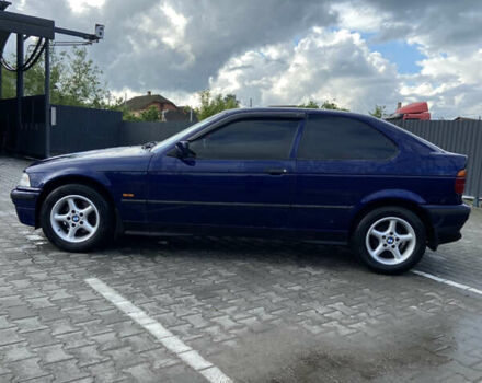 Синий БМВ 3 Серия, объемом двигателя 1.6 л и пробегом 198 тыс. км за 4100 $, фото 8 на Automoto.ua