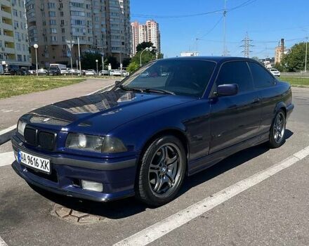Синій БМВ 3 Серія, об'ємом двигуна 2 л та пробігом 375 тис. км за 2800 $, фото 1 на Automoto.ua