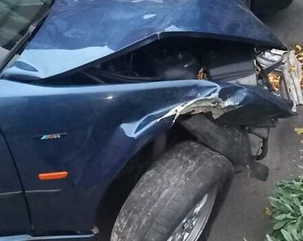 Синій БМВ 3 Серія, об'ємом двигуна 1.8 л та пробігом 240 тис. км за 500 $, фото 6 на Automoto.ua