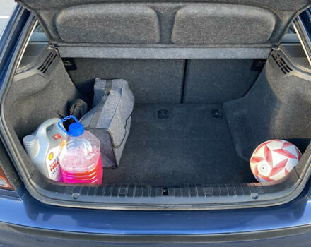 Синій БМВ 3 Серія, об'ємом двигуна 1.8 л та пробігом 265 тис. км за 4200 $, фото 16 на Automoto.ua