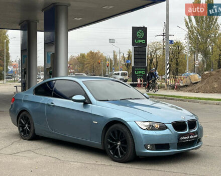 Синий БМВ 3 Серия, объемом двигателя 2 л и пробегом 122 тыс. км за 9999 $, фото 2 на Automoto.ua