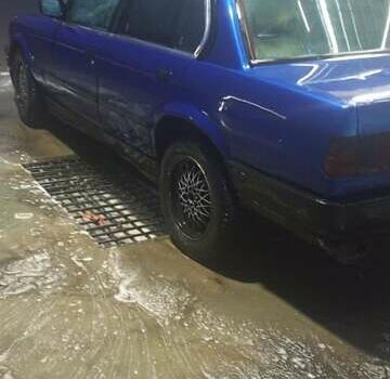 Синий БМВ 3 Серия, объемом двигателя 1.8 л и пробегом 350 тыс. км за 1500 $, фото 3 на Automoto.ua