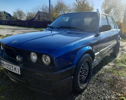 Синий БМВ 3 Серия, объемом двигателя 1.8 л и пробегом 250 тыс. км за 1350 $, фото 1 на Automoto.ua