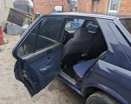 Синий БМВ 3 Серия, объемом двигателя 2 л и пробегом 300 тыс. км за 800 $, фото 4 на Automoto.ua