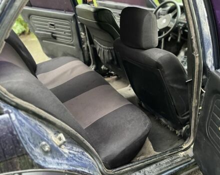 Синий БМВ 3 Серия, объемом двигателя 2.5 л и пробегом 20 тыс. км за 1700 $, фото 12 на Automoto.ua
