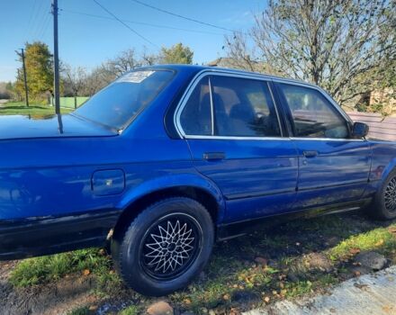 Синий БМВ 3 Серия, объемом двигателя 1.8 л и пробегом 250 тыс. км за 1350 $, фото 2 на Automoto.ua