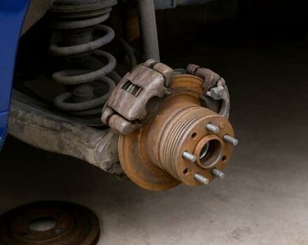 Синий БМВ 3 Серия, объемом двигателя 2 л и пробегом 100 тыс. км за 2100 $, фото 2 на Automoto.ua