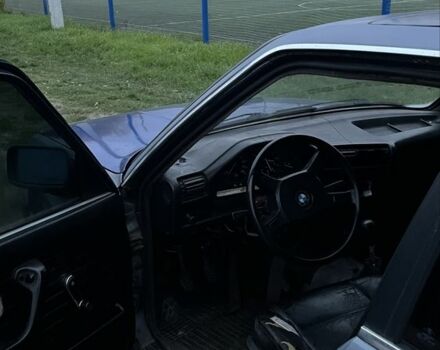 Синій БМВ 3 Серія, об'ємом двигуна 1.6 л та пробігом 200 тис. км за 1399 $, фото 4 на Automoto.ua