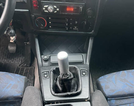 Синій БМВ 3 Серія, об'ємом двигуна 1.98 л та пробігом 1 тис. км за 2998 $, фото 15 на Automoto.ua