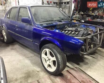 Синий БМВ 3 Серия, объемом двигателя 2 л и пробегом 100 тыс. км за 2100 $, фото 6 на Automoto.ua