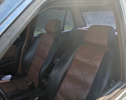 Синий БМВ 3 Серия, объемом двигателя 1.8 л и пробегом 240 тыс. км за 1799 $, фото 5 на Automoto.ua