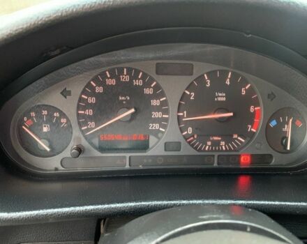 Синий БМВ 3 Серия, объемом двигателя 1.8 л и пробегом 550 тыс. км за 1950 $, фото 13 на Automoto.ua