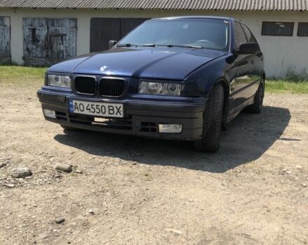 Синий БМВ 3 Серия, объемом двигателя 1.8 л и пробегом 280 тыс. км за 1500 $, фото 1 на Automoto.ua