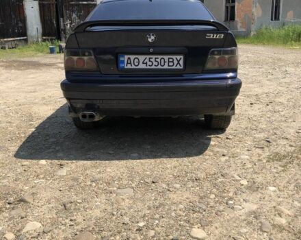 Синий БМВ 3 Серия, объемом двигателя 1.8 л и пробегом 280 тыс. км за 1500 $, фото 4 на Automoto.ua