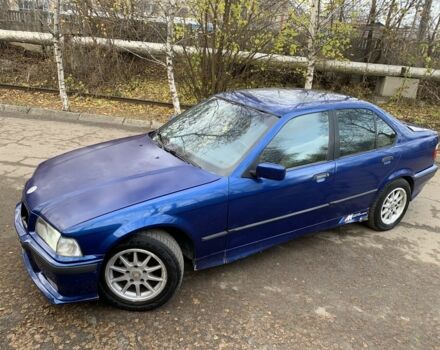 Синий БМВ 3 Серия, объемом двигателя 1.8 л и пробегом 550 тыс. км за 1950 $, фото 7 на Automoto.ua