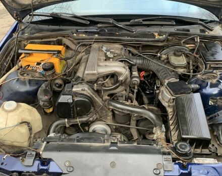 Синий БМВ 3 Серия, объемом двигателя 1.8 л и пробегом 550 тыс. км за 1950 $, фото 16 на Automoto.ua