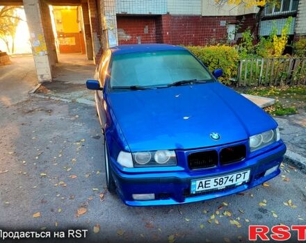 Синий БМВ 3 Серия, объемом двигателя 2 л и пробегом 334 тыс. км за 3700 $, фото 10 на Automoto.ua