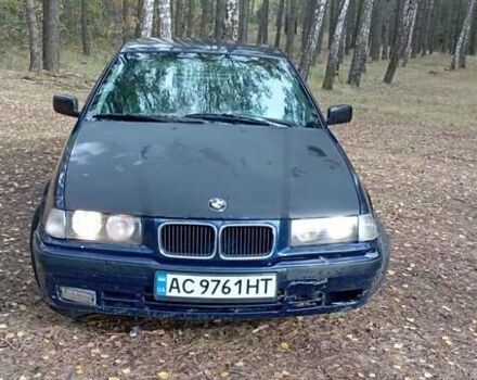 Синий БМВ 3 Серия, объемом двигателя 1.8 л и пробегом 505 тыс. км за 2600 $, фото 7 на Automoto.ua