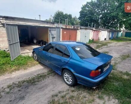 Синій БМВ 3 Серія, об'ємом двигуна 1.8 л та пробігом 283 тис. км за 2100 $, фото 1 на Automoto.ua