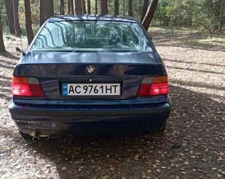 Синий БМВ 3 Серия, объемом двигателя 1.8 л и пробегом 505 тыс. км за 2600 $, фото 6 на Automoto.ua