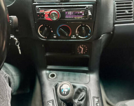 Синий БМВ 3 Серия, объемом двигателя 1.6 л и пробегом 265 тыс. км за 1750 $, фото 22 на Automoto.ua