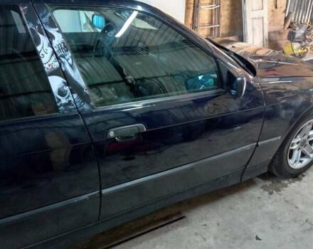 Синий БМВ 3 Серия, объемом двигателя 1.78 л и пробегом 290 тыс. км за 2300 $, фото 21 на Automoto.ua