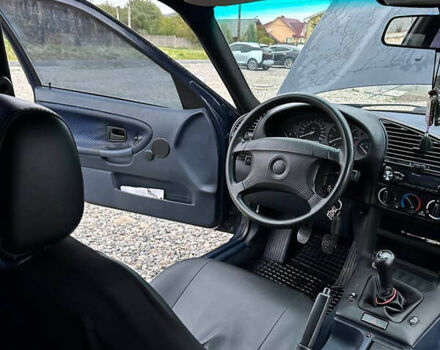 Синий БМВ 3 Серия, объемом двигателя 1.6 л и пробегом 350 тыс. км за 2700 $, фото 7 на Automoto.ua