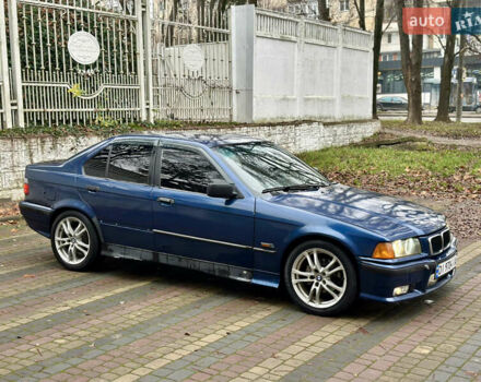 Синий БМВ 3 Серия, объемом двигателя 1.6 л и пробегом 265 тыс. км за 1750 $, фото 9 на Automoto.ua